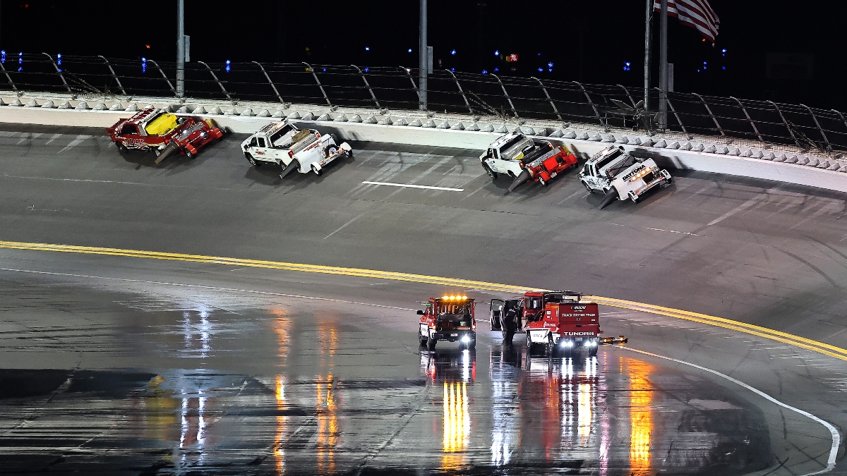 Rain in Early Daytona 500 Weather Report Image