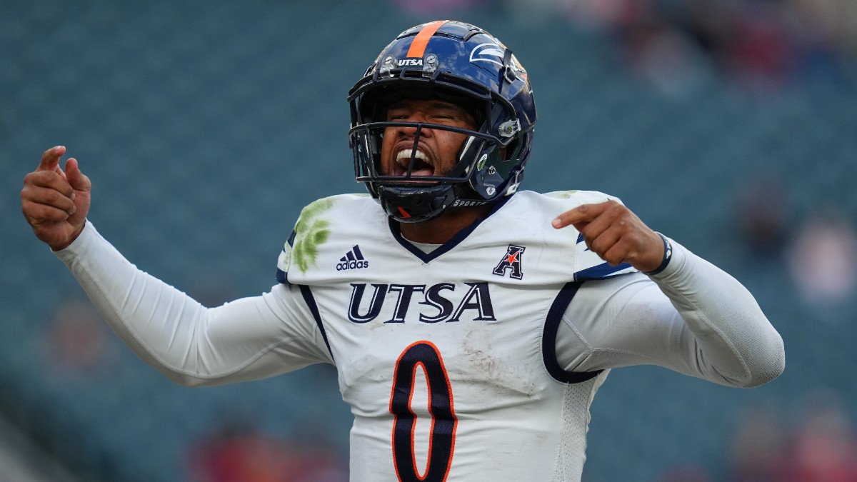 UTSA vs. Florida Atlantic: Back the Road Favorite? article feature image