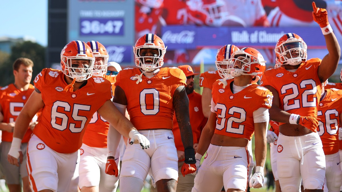 Clemson vs. South Carolina: How to Bet Battle of Palmetto State article feature image