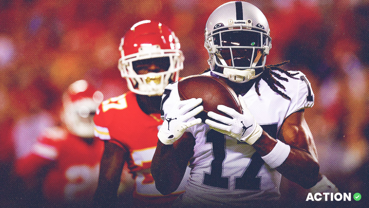 Raiders vs Chiefs Anytime Touchdown Scorer Props: Davante Adams, Isiah Pacheco article feature image