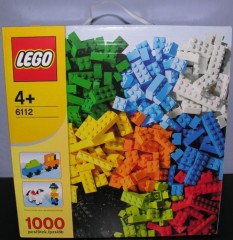 <h1>LEGO World of Bricks - 1,000 Elements</h1><div class='tags floatleft'><a href='/https/brickset.com/sets/6112-1/LEGO-World-of-Bricks-1-000-Elements'>6112-1</a> <a href='/https/brickset.com/sets/theme-Make-and-Create'>Make and Create</a> <a class='year' href='/https/brickset.com/sets/theme-Make-and-Create/year-2006'>2006</a> </div><div class='floatright'>©2006 LEGO Group</div>