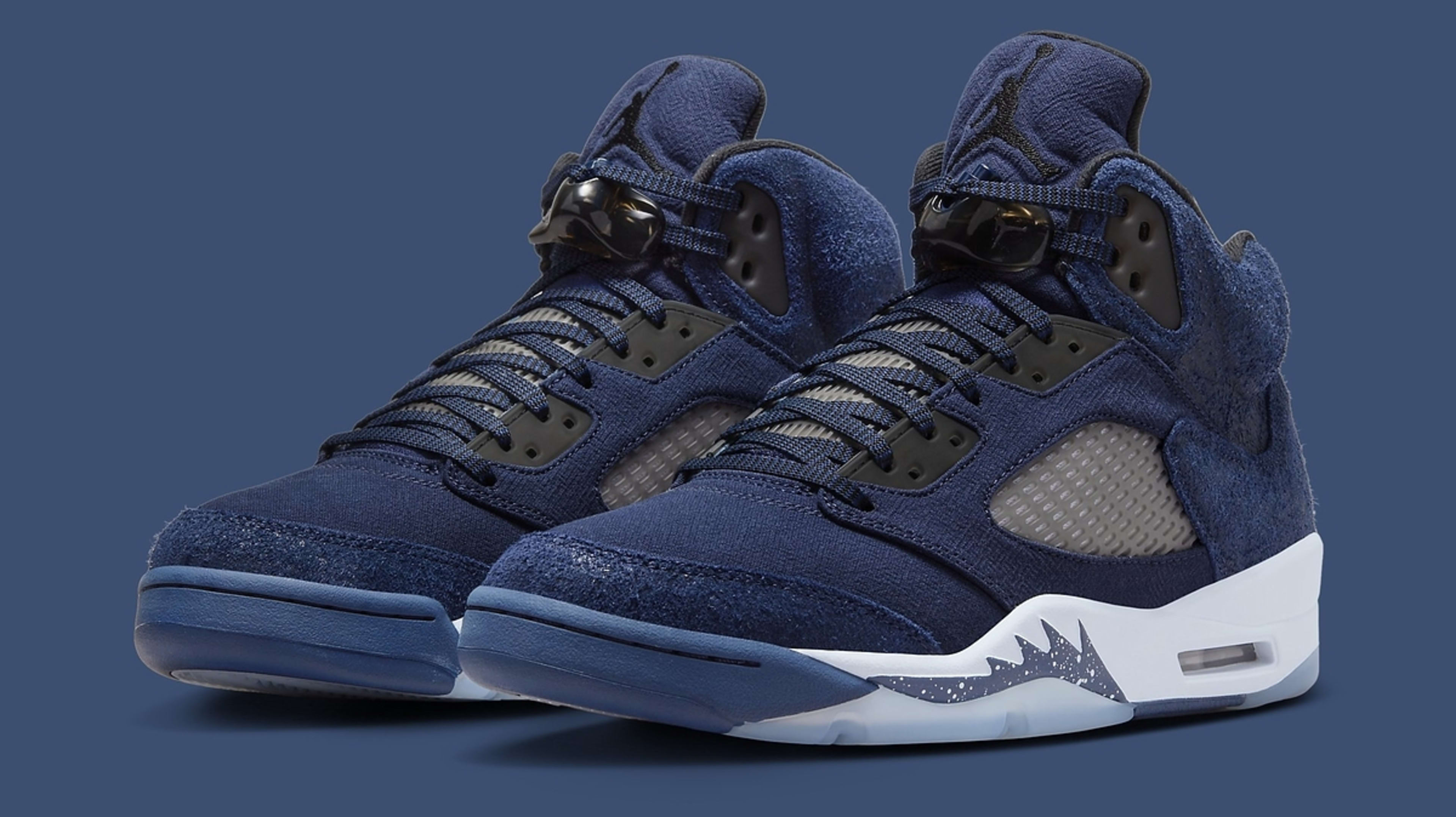 Detailed Look at the 'Navy' Air Jordan 5