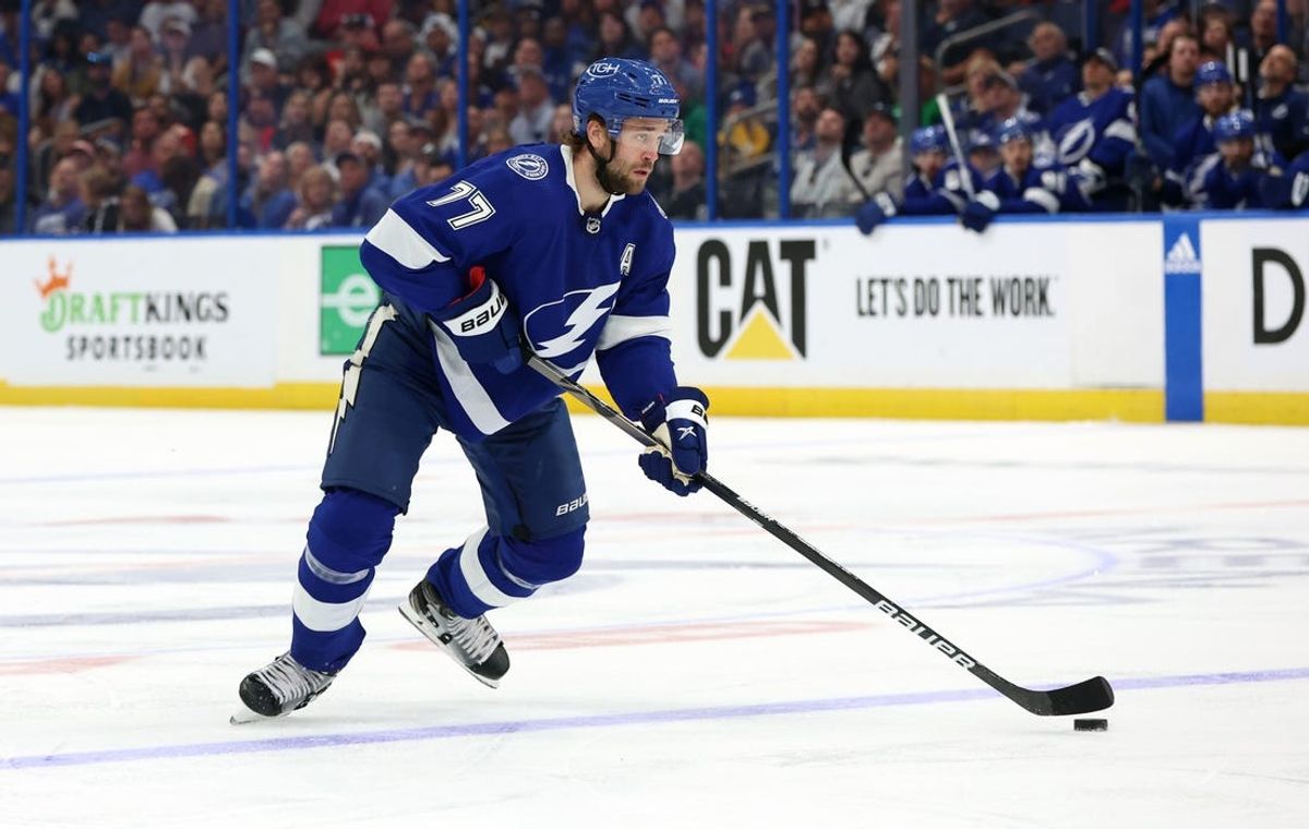 Lightning sign D Victor Hedman to 4-year, $32M extension