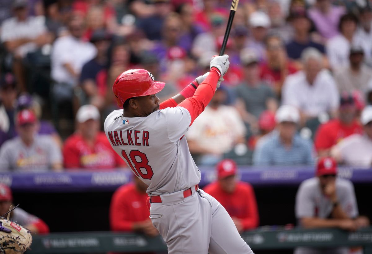 Which is more impressive: Tampa Bay's win streak or Jordan Walker’s hit streak?