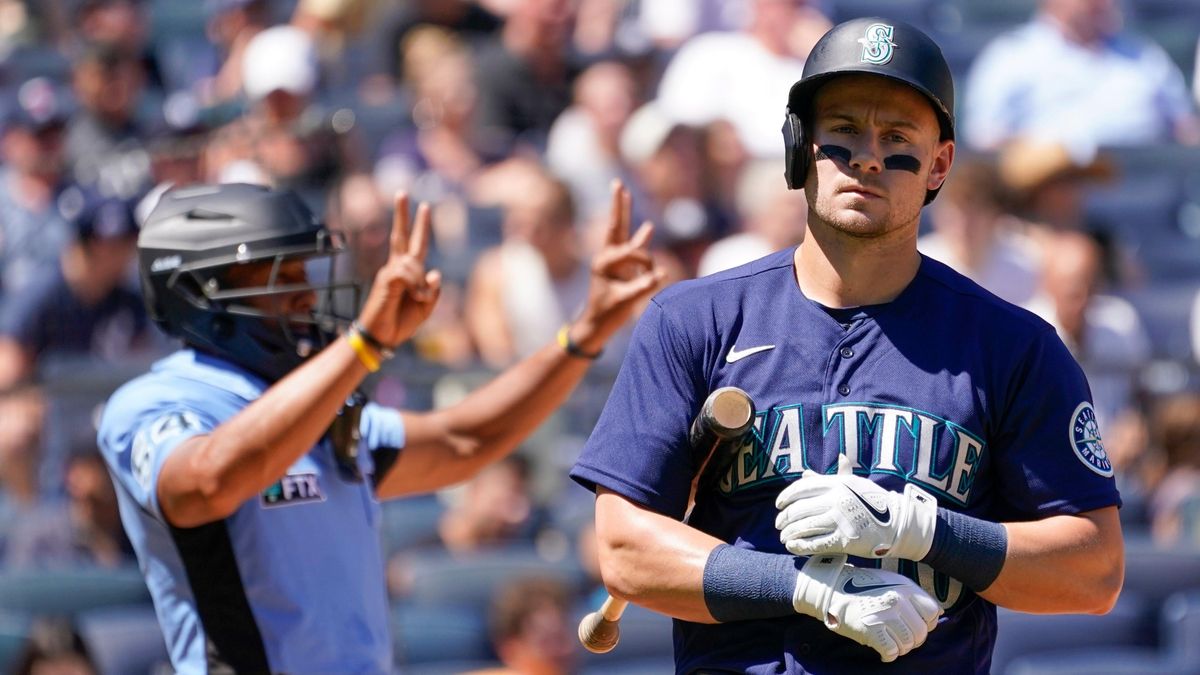 Mariners' outfielder Jarred Kelenic has been off to a historically bad start to his career