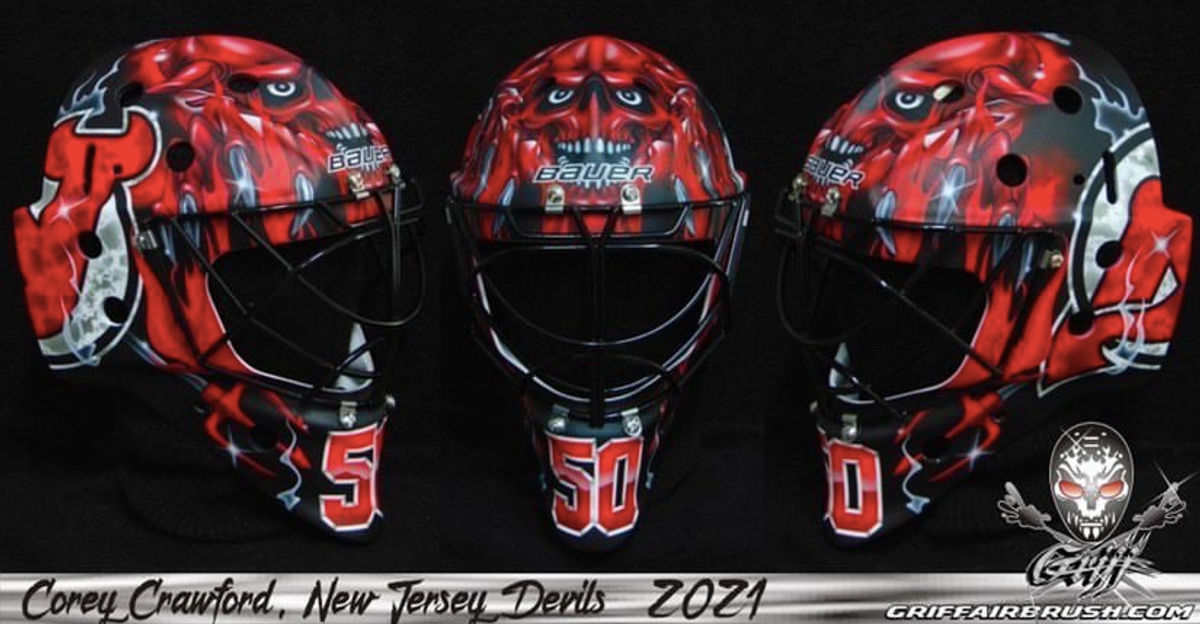 Look at Corey Crawford’s mask and know which side you should join