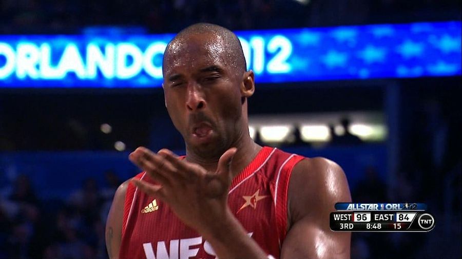 Kobe Can&#39;t Find The Phone Numbers He Probably Got At Halftime