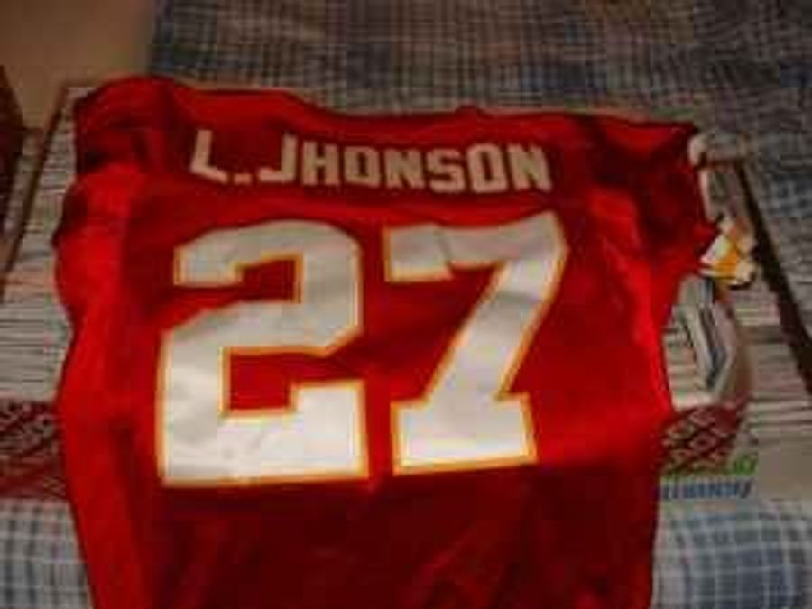 Craigslist&#39;s Going Rate For A Misspelled Larry Johnson Chiefs Jersey Is $30