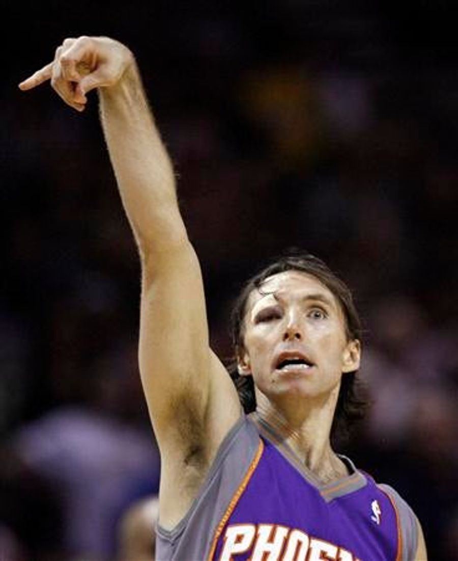 One-Eyed Funnyman Steve Nash Responds to Phil Jackson&#39;s &quot;Nash Carries the Ball&quot; Dig