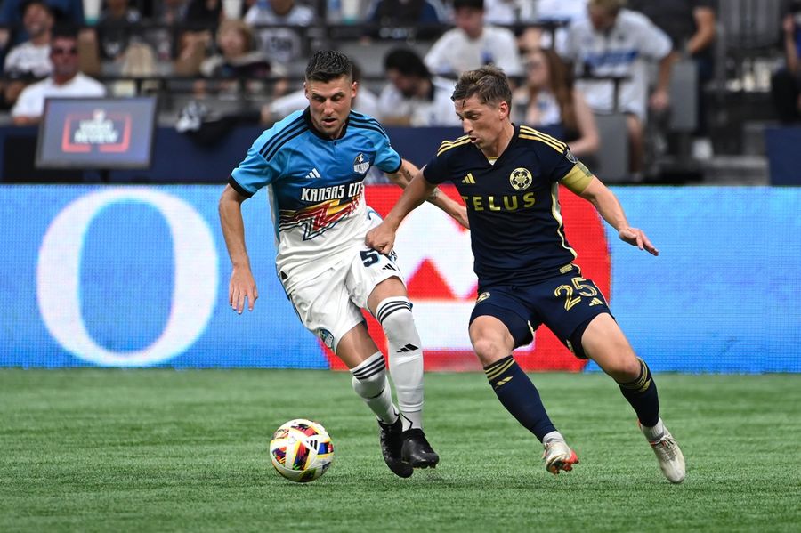 Whitecaps clip Sporting Kansas City thanks to Fafa Picault 