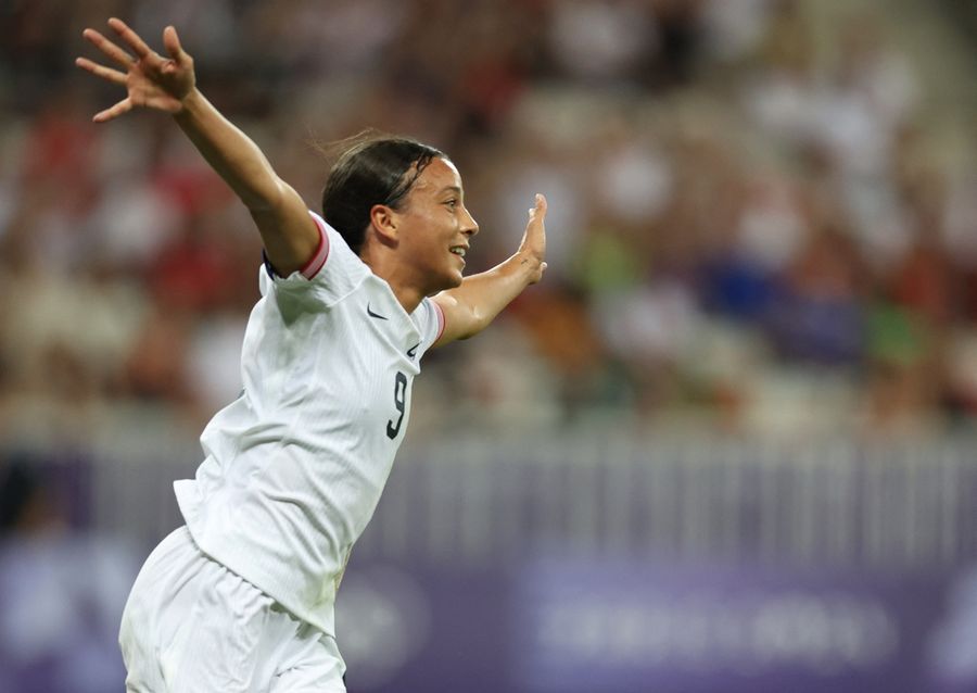 U.S. women's soccer shuts out Brazil, wins first Olympic gold since 2012