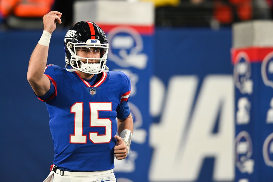 Tommy DeVito, Daniel Jones and the stupidity of the New York Giants’ QB room