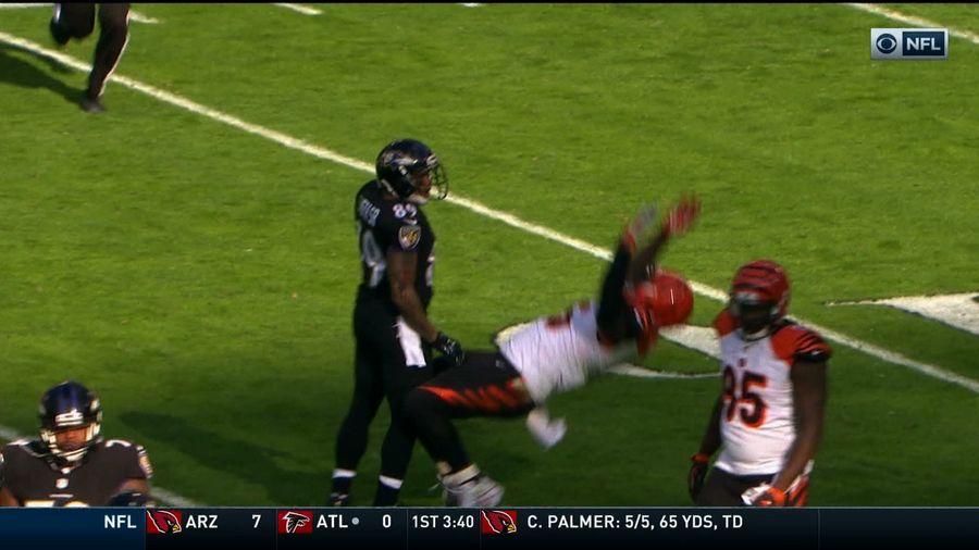 Vontaze Burfict Shamelessly Flops, Gets Steve Smith In Trouble