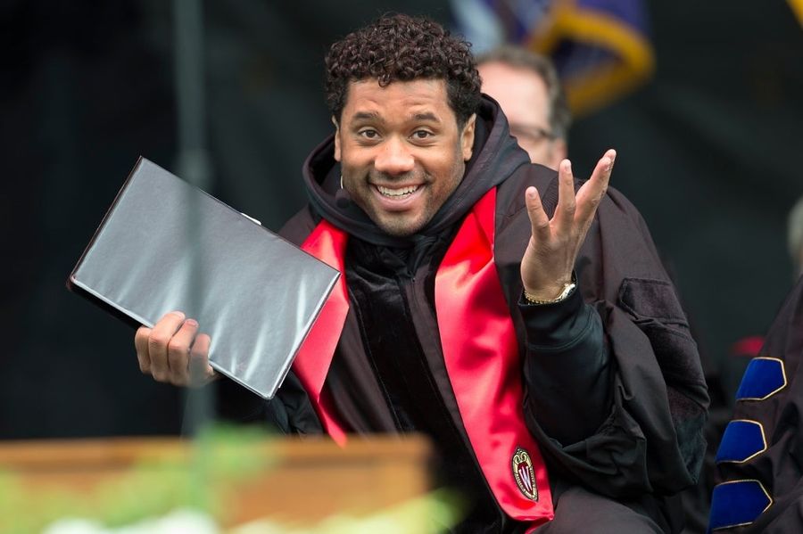 Russell Wilson&#39;s Charming UW Commencement Address Was The Anti-Michael Jordan Hall Of Fame Speech