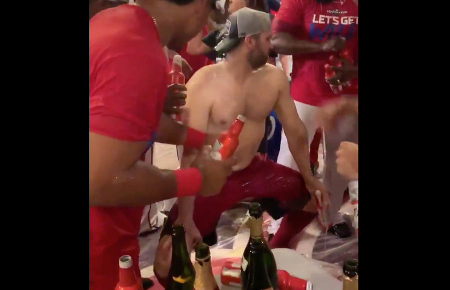 Find Something You Can Enjoy As Much As Brian Dozier Enjoys Twerking While Soaked In Budweiser