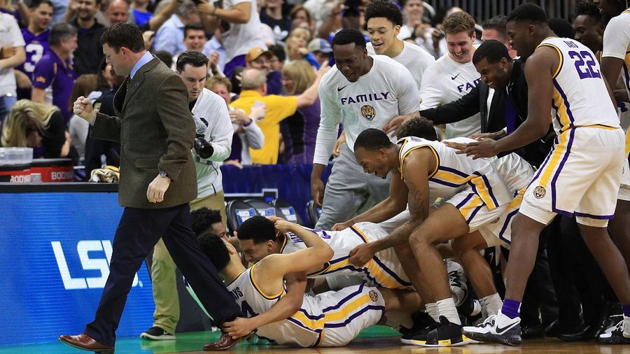 Tremont Waters’ Layup In Final Seconds Sends LSU To Sweet 16