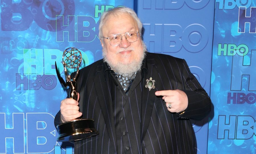 Does GRRM Have No Pages Because He&#39;s Too Busy Going To Dead Shows In Mexico With Miami Radio Hosts?