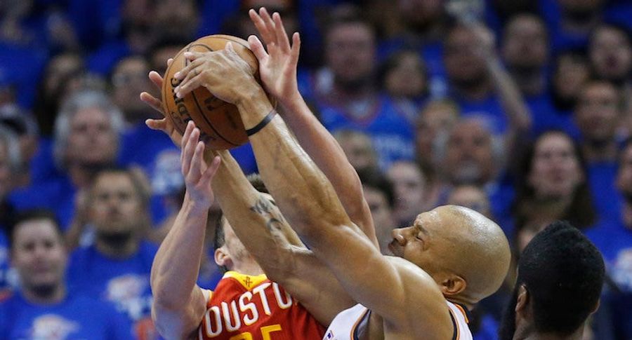 Should Derek Fisher Try To Play In The NBA Again? A Very Short Debate