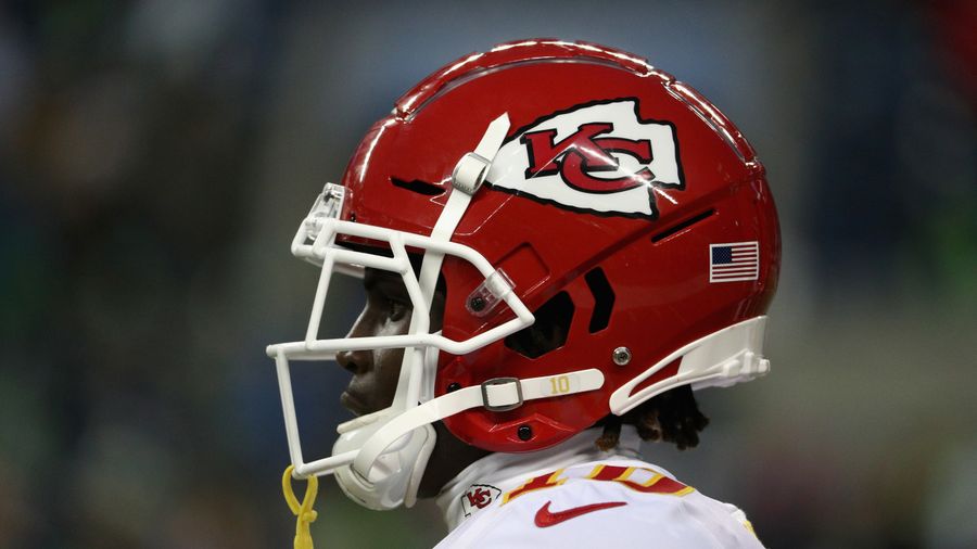 Of Course Tyreek Hill Got A Contract Extension