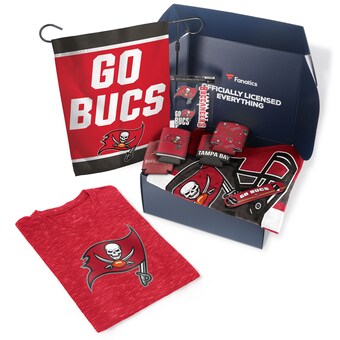 Tampa Bay Buccaneers Fanatics Pack Tailgate Game Day Essentials T-Shirt Gift Box - $107+ Value