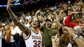 Texas seeks 1st Final Four in 20 years, Miami its 1st ever