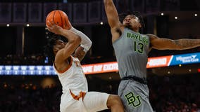 Hunter’s buzzer-beating layup sends Texas over Baylor 75-73