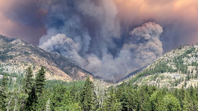 Pioneer Fire near Chelan, WA threatens structures amid dangerous conditions