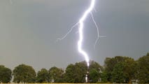 The Daily Weather Update from FOX Weather: Severe storms take aim at major cities this week