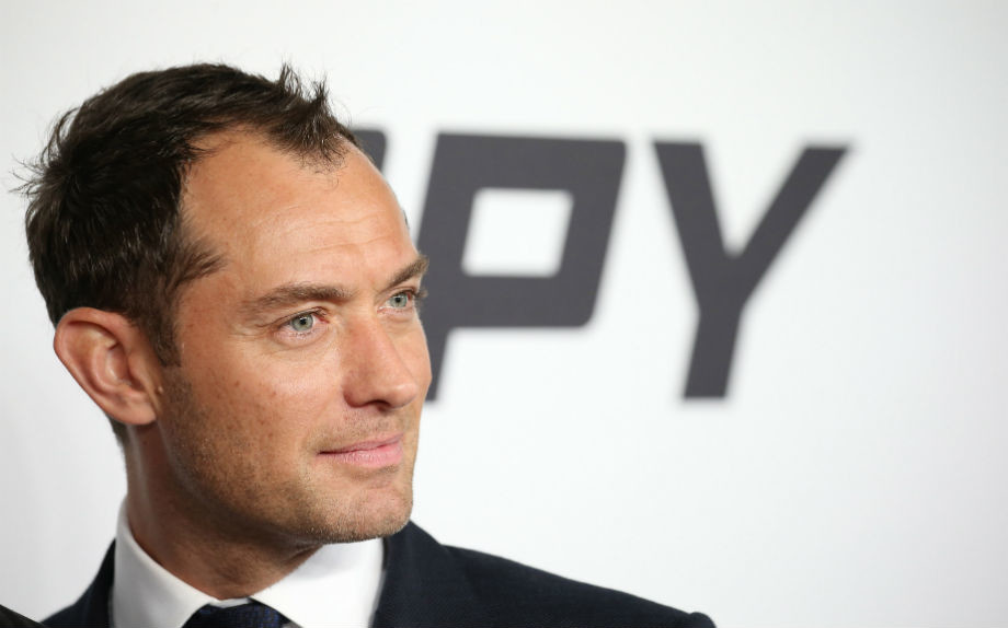 Jude Law; tagli per stempiatura; tagli maschili; tagli corti; 