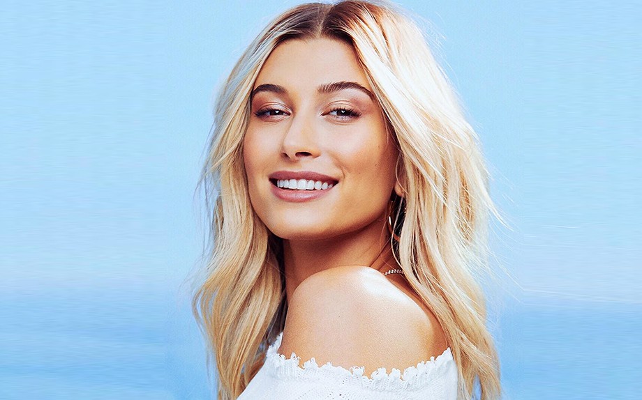 Il segreto della pelle radiosa di Hailey Baldwin? La crema da pannolino