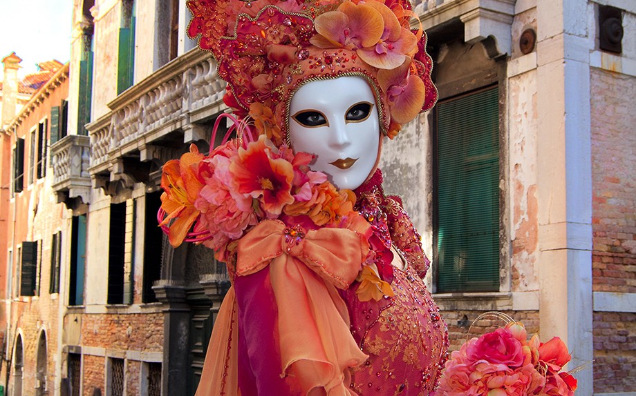 A Carnevale, la magia dei fiori che evocano la Primavera