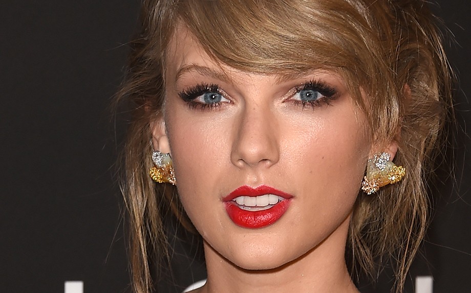 Copia il sexy look di Taylor Swift