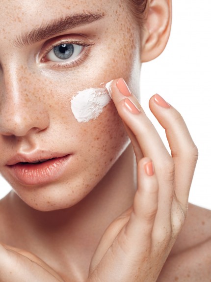 Le migliori maschere per acne, brufoli e punti neri