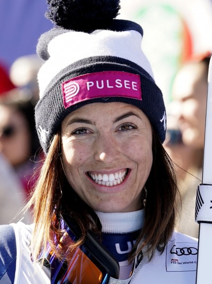 Elena Curtoni, una campionessa d'oro, attenta all'ambiente