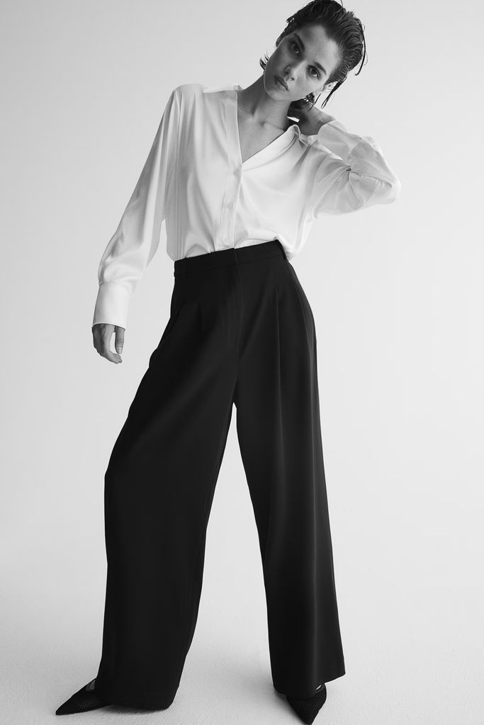 H&M Wide leg trousers in black