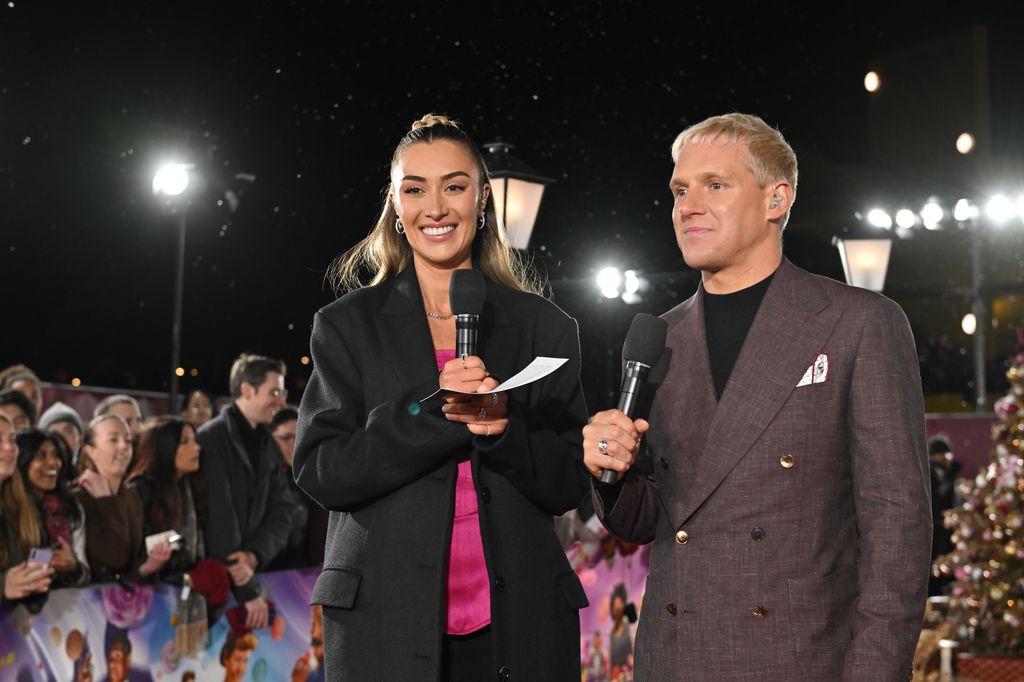 Sophie and Jamie presenting the red carpet 