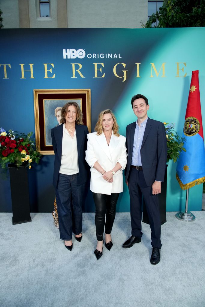 Jessica Hobbs, Kate Winslet, and Will Tracy pose for photo