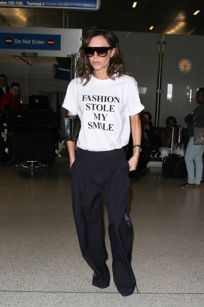 LOS ANGELES, CA - MARCH 28: Victoria Beckham is seen at LAX on March 28, 2017 in Los Angeles, California.  (Photo by starzfly/Bauer-Griffin/GC Images)