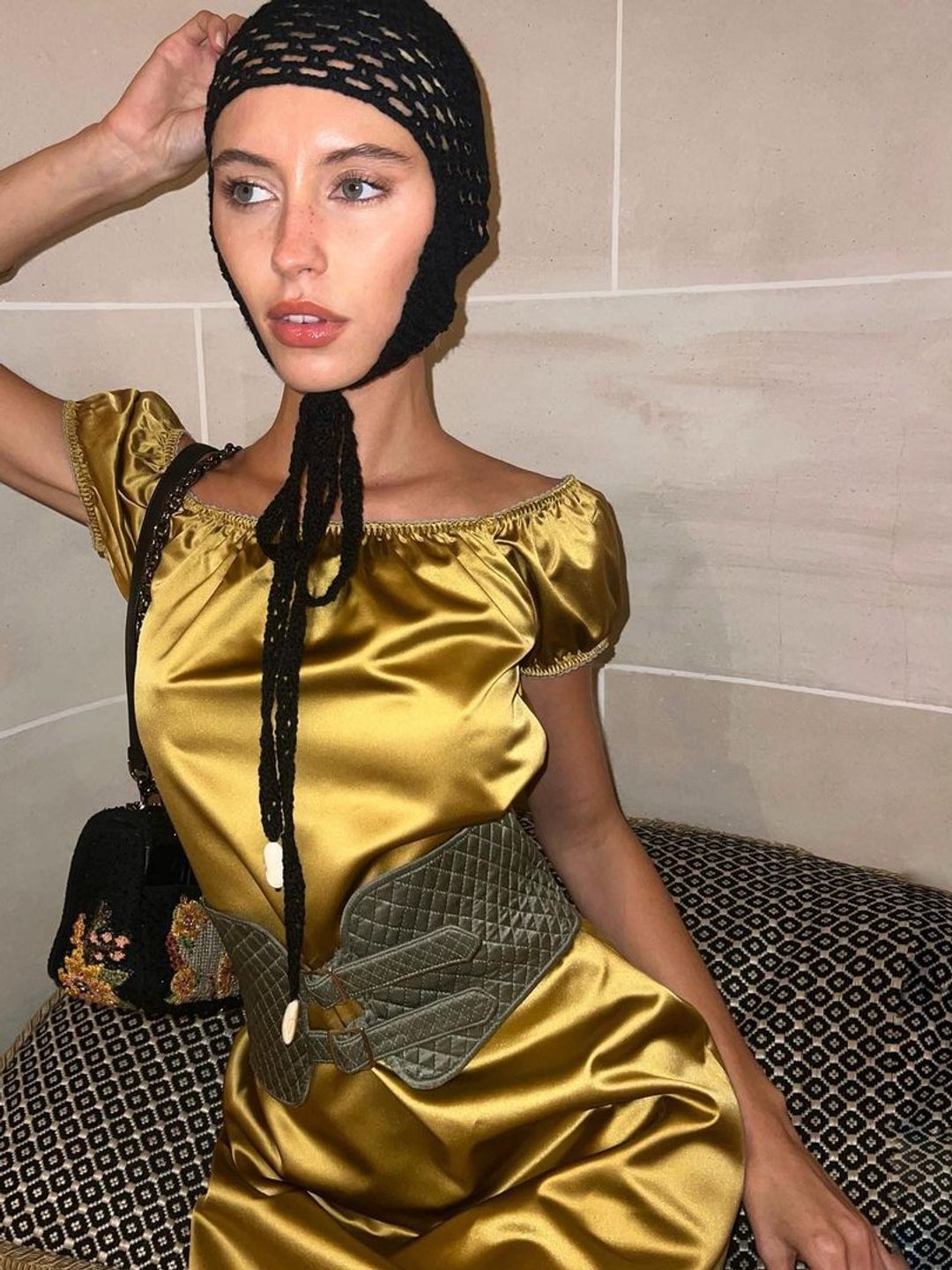 Iris Law loves a hood moment