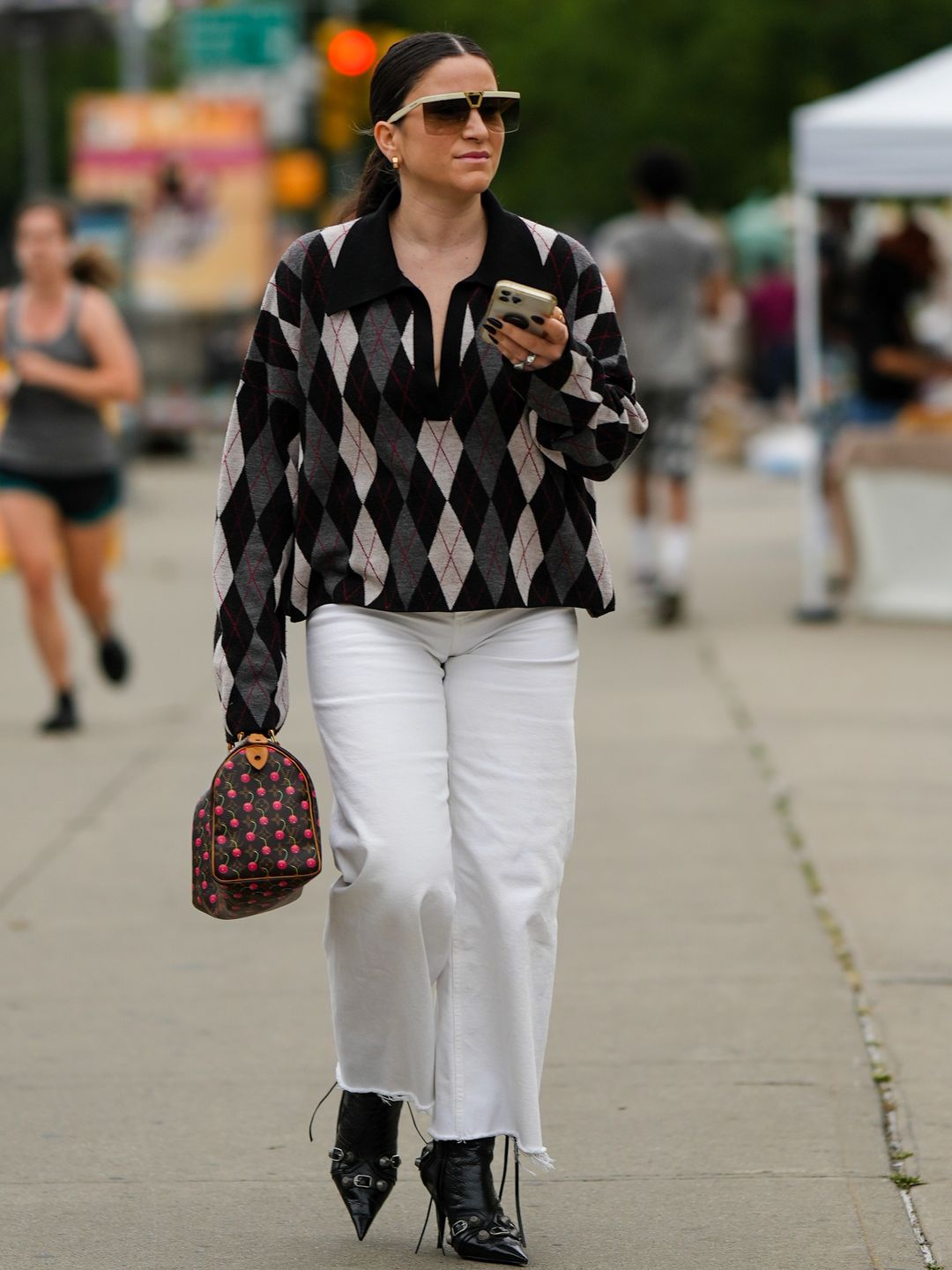 A stylish guest at New York Fashion Week SS23 