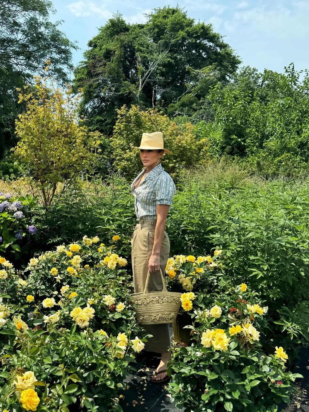 The singer honed her farm-girl aesthetic with a floral-clad wicker basket bag