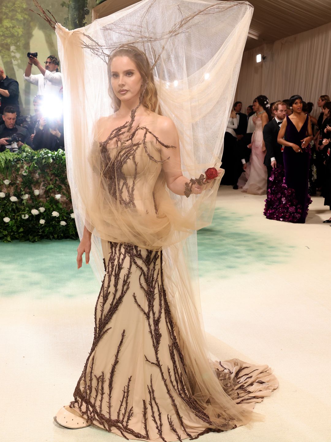 ana Del Rey attends The 2024 Met Gala Celebrating "Sleeping Beauties: Reawakening Fashion" at The Metropolitan Museum of Art on May 06, 2024 