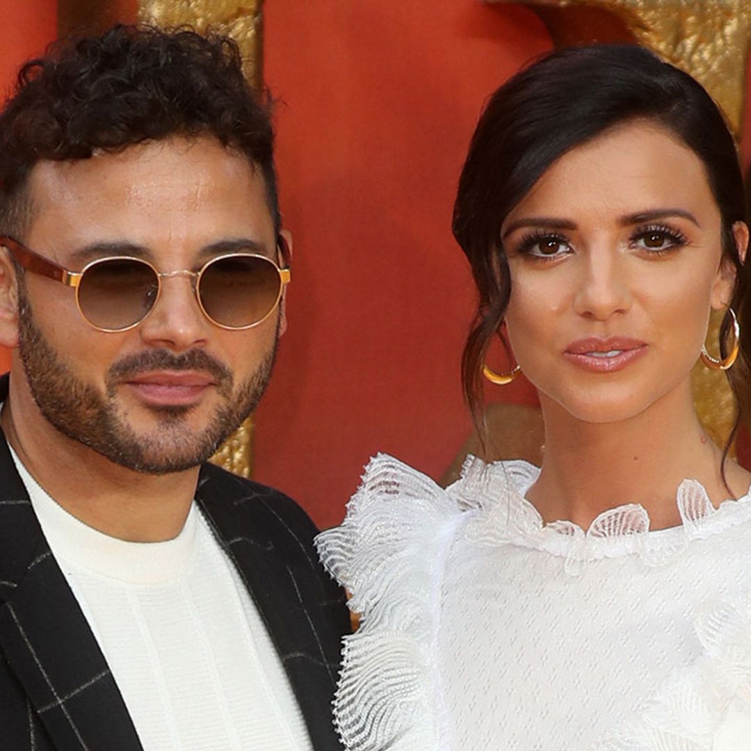 Lucy Mecklenburgh and Ryan Thomas come together for final family photo ahead of new baby