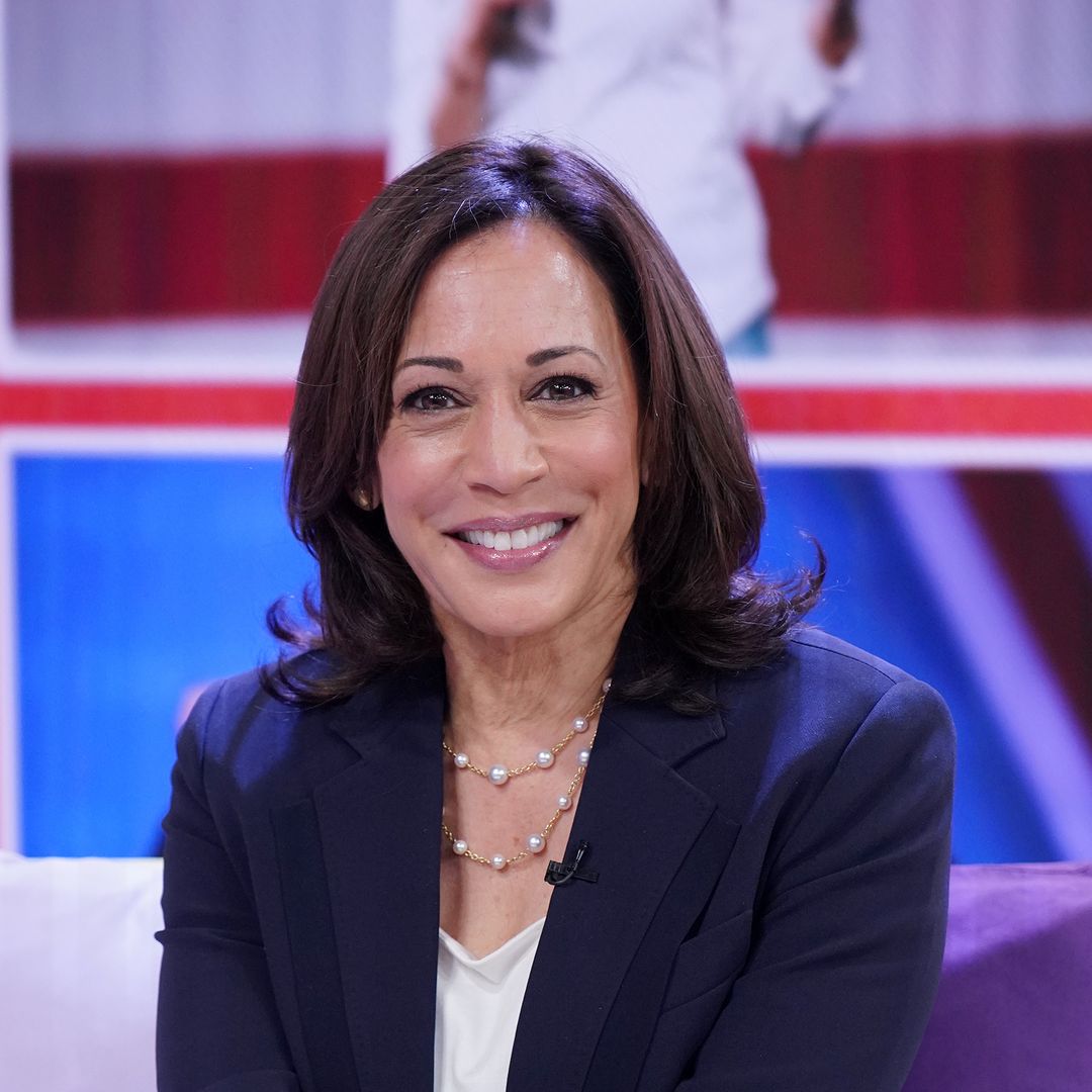 Kamala Harris wows fans with major hair transformation on biggest night of career