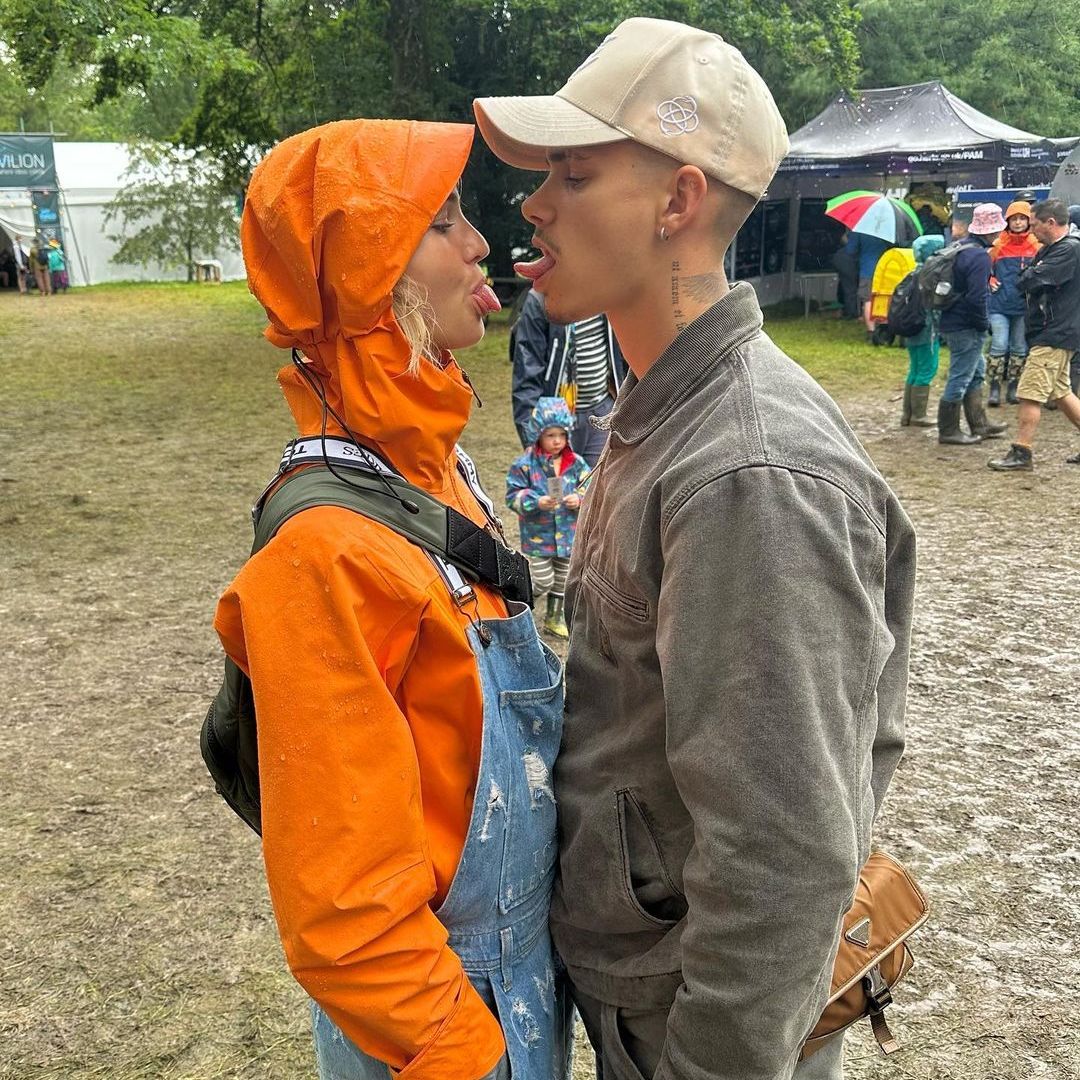 Romeo Beckham sparks major fan reaction following new photo with girlfriend Mia Regan