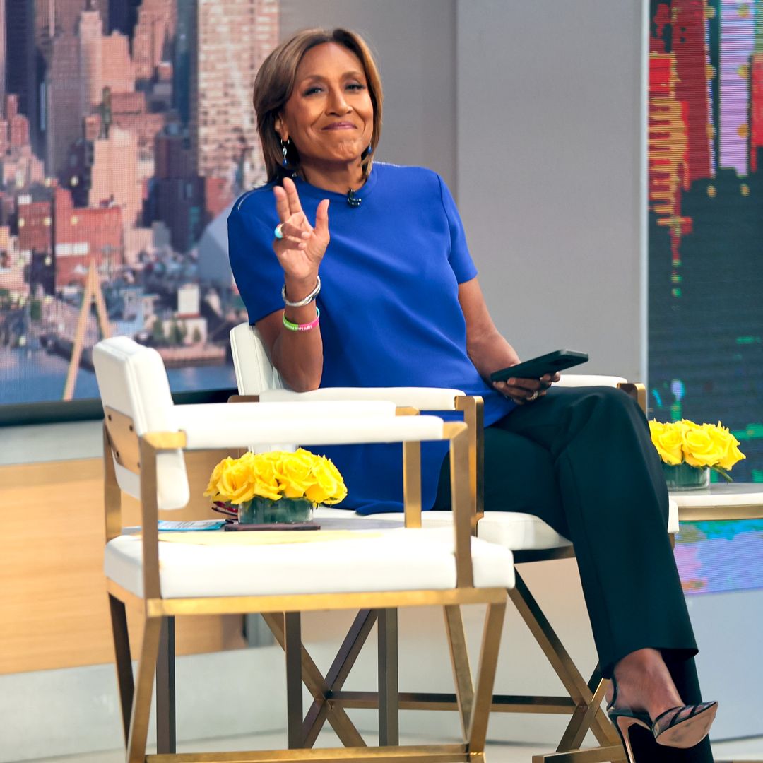 Robin Roberts pays tribute to GMA family member who is 'moving on up' in backstage tribute