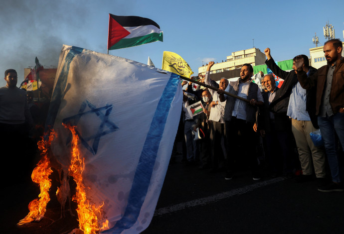 הפגנות באיראן נגד ישראל (צילום:  רויטרס)
