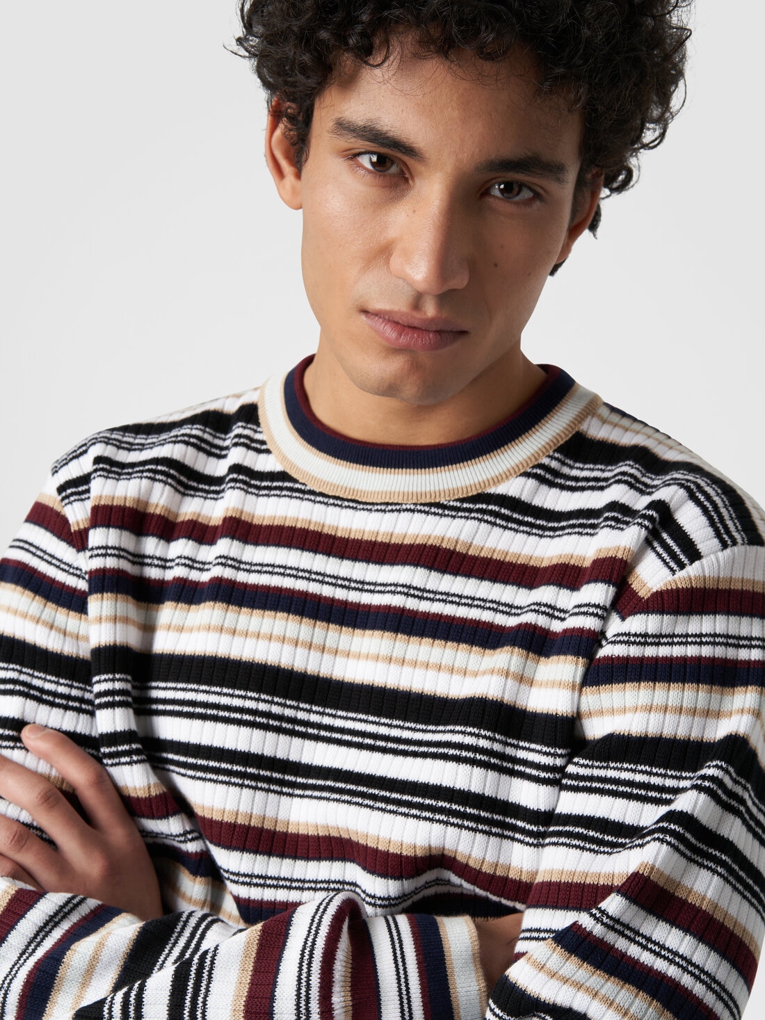 Crew-neck pullover in striped cotton, Multicoloured  - US24SN0ABK034USM9AD - 4