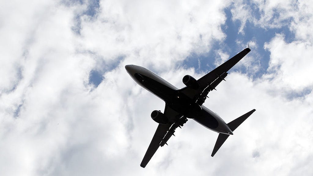 Tips for finding affordable airfares this summer