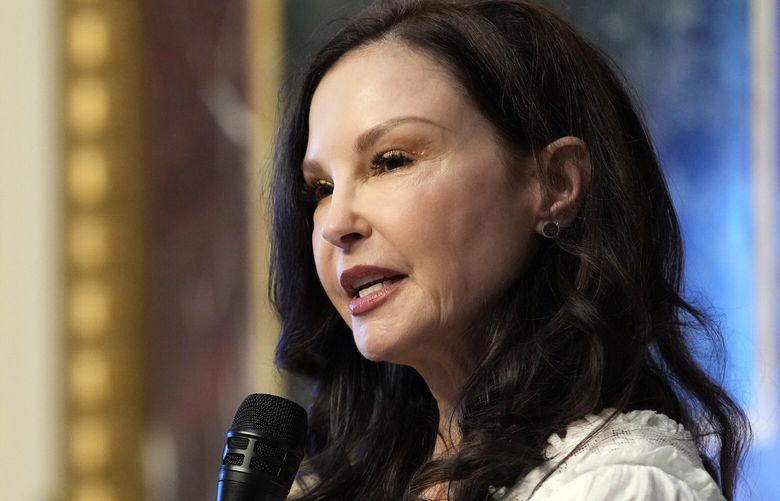 FILE – Ashley Judd speaks during an event on the White House complex in Washington, Tuesday, April 23, 2024. Judd is adding her voice to calls for President Joe Biden to step aside from the presidential race following his performance in last month’s debate. Judd wrote in an opinion piece for USA Today on Friday, July 12, that she worries the Democrat could lose to Republican Donald Trump in November. Judd did not suggest a replacement for Biden atop the ticket. (AP Photo/Susan Walsh, File) WX505 WX505